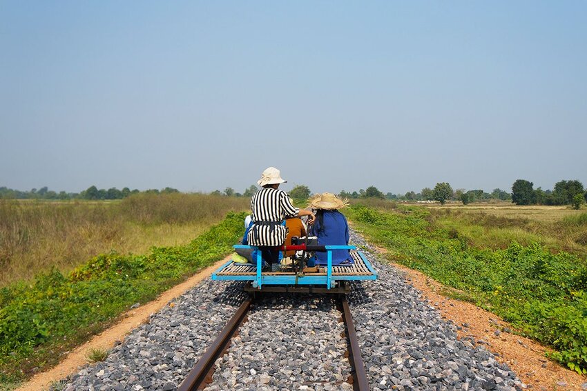 bamboo-train-battambang-cambodia-1645190307.jpg