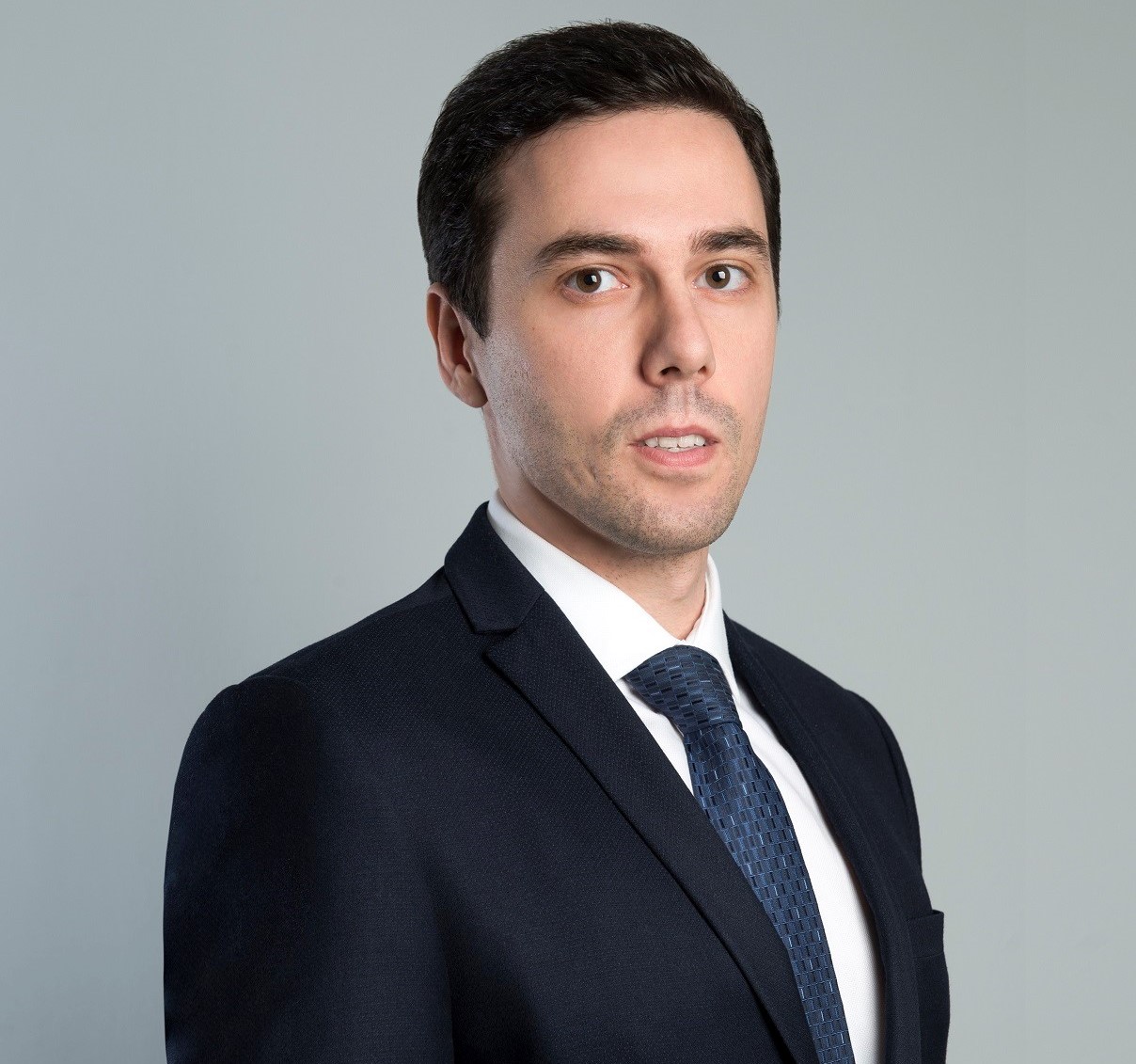 უძრავი ქონების პლატფორმას Real Estate ახალი გენერალური